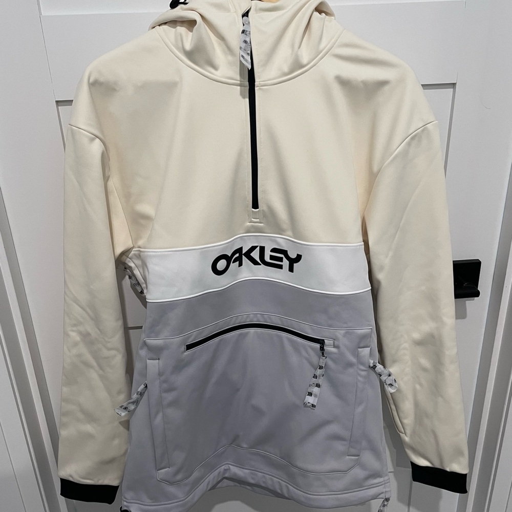 BNWT Oakley TNP Nose Grab Softshell Hoodie Men’s S Grey White 1/4 Zip Pullover